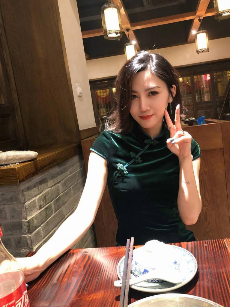 美艳尤物顶级国产骚婊女神[50P]